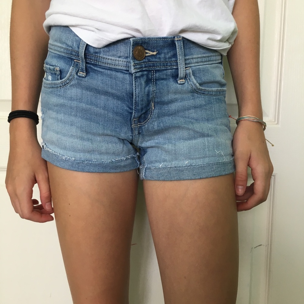 Holister low rise shorts